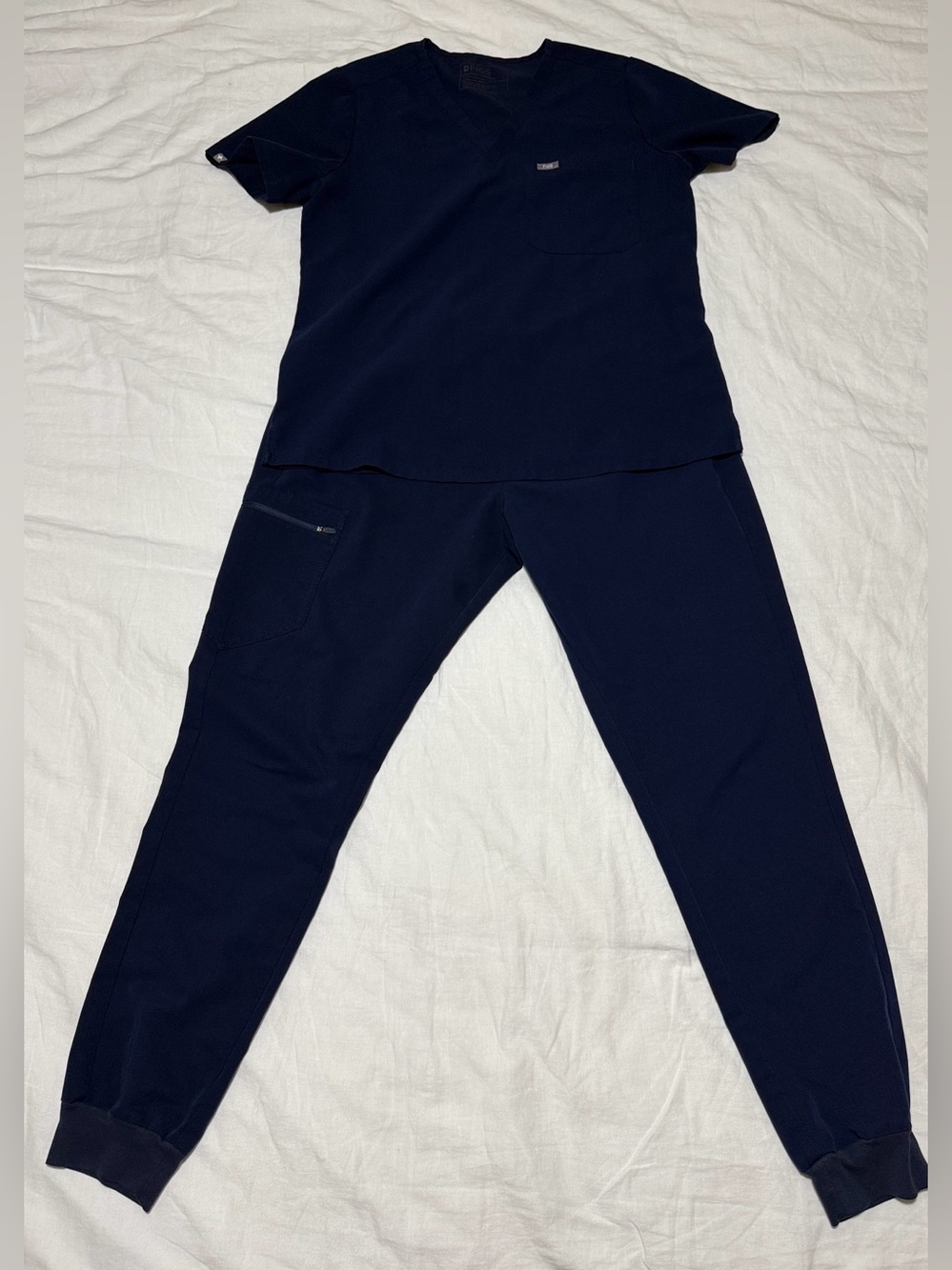Figs Navy Set, Zamora Jogger Pants (LT), Caterina Top (L)